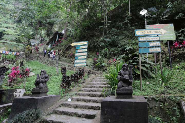 Air Terjun Parang Ijo