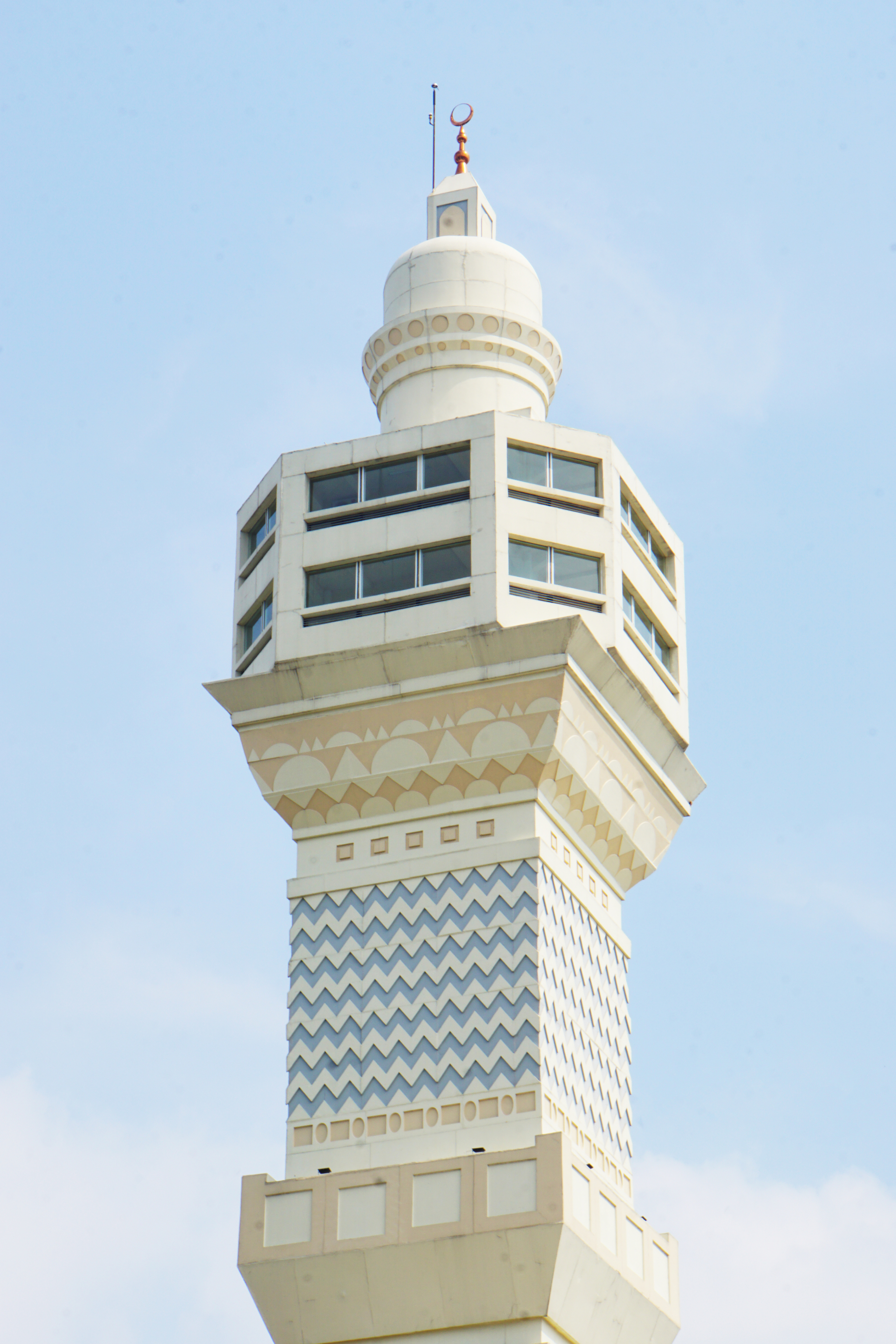 Masjid Agung Madaniyah Karanganyar