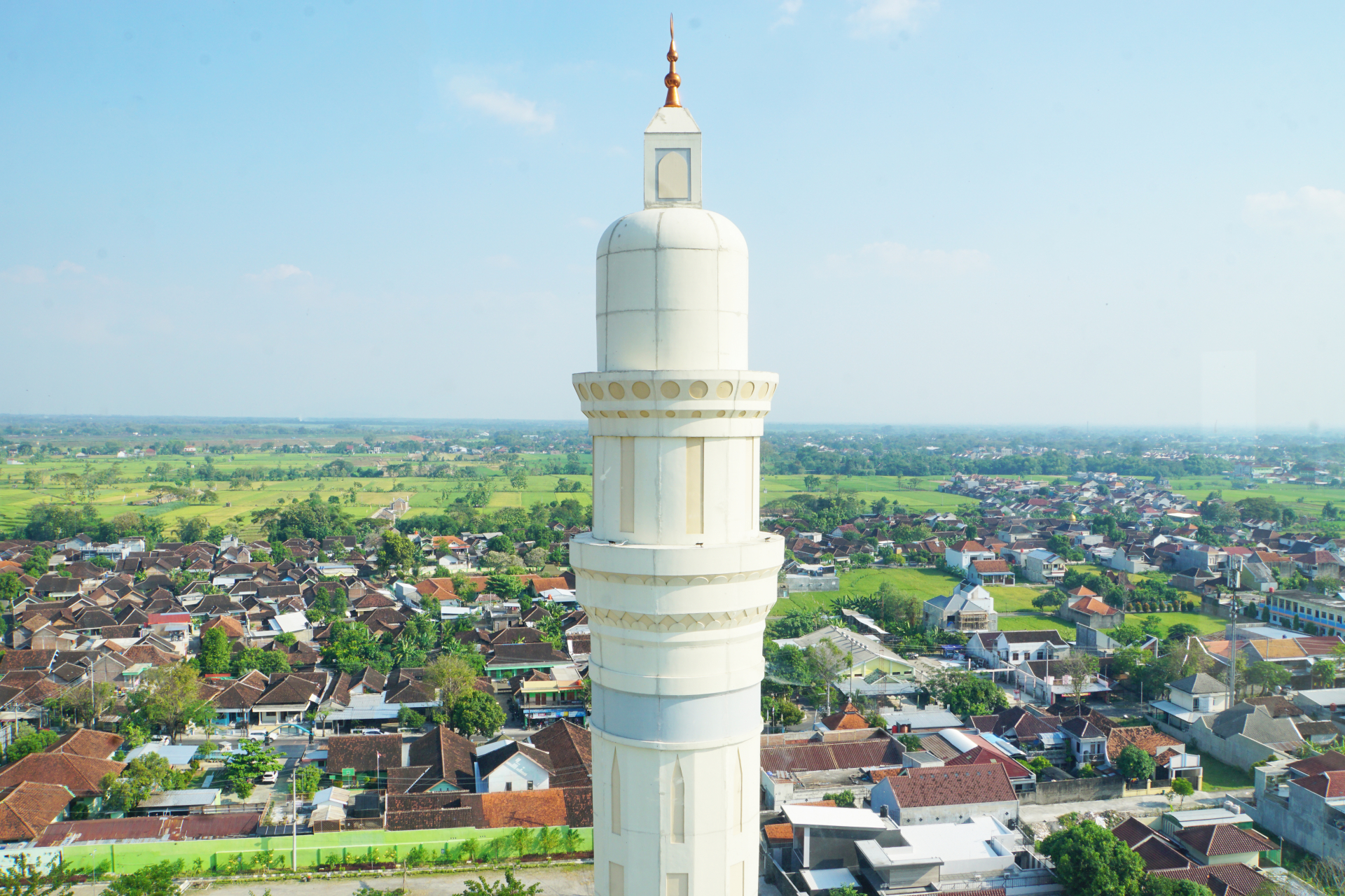 Masjid Agung Madaniyah Karanganyar