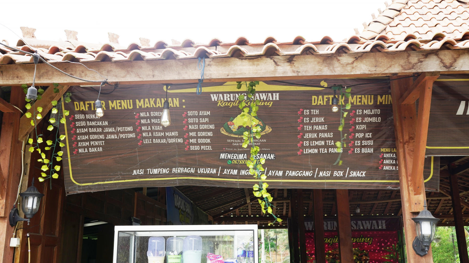 Warung Sawah Ragil Kuning