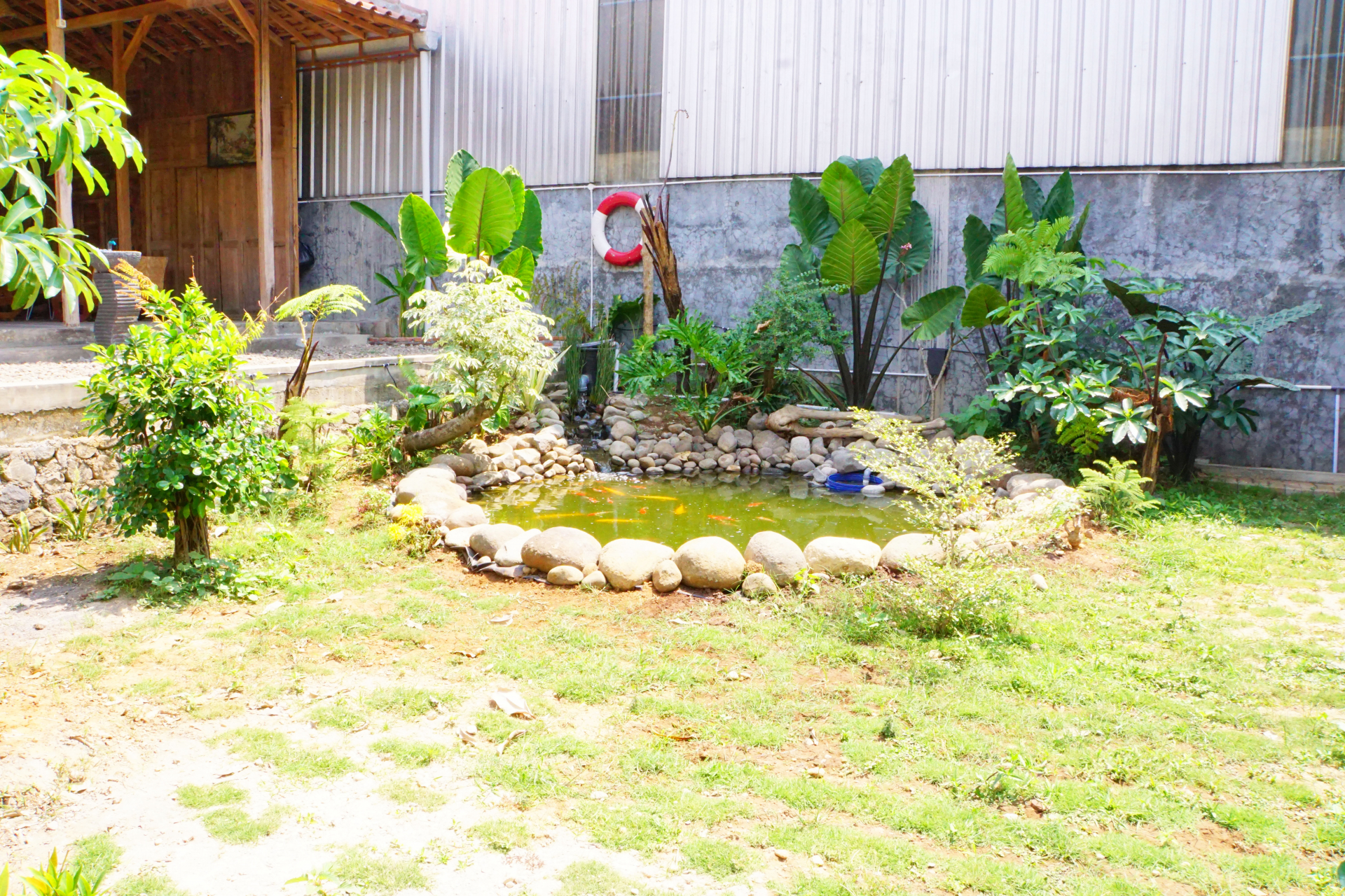 Rumah Makan Sekol Jawi Lawasan