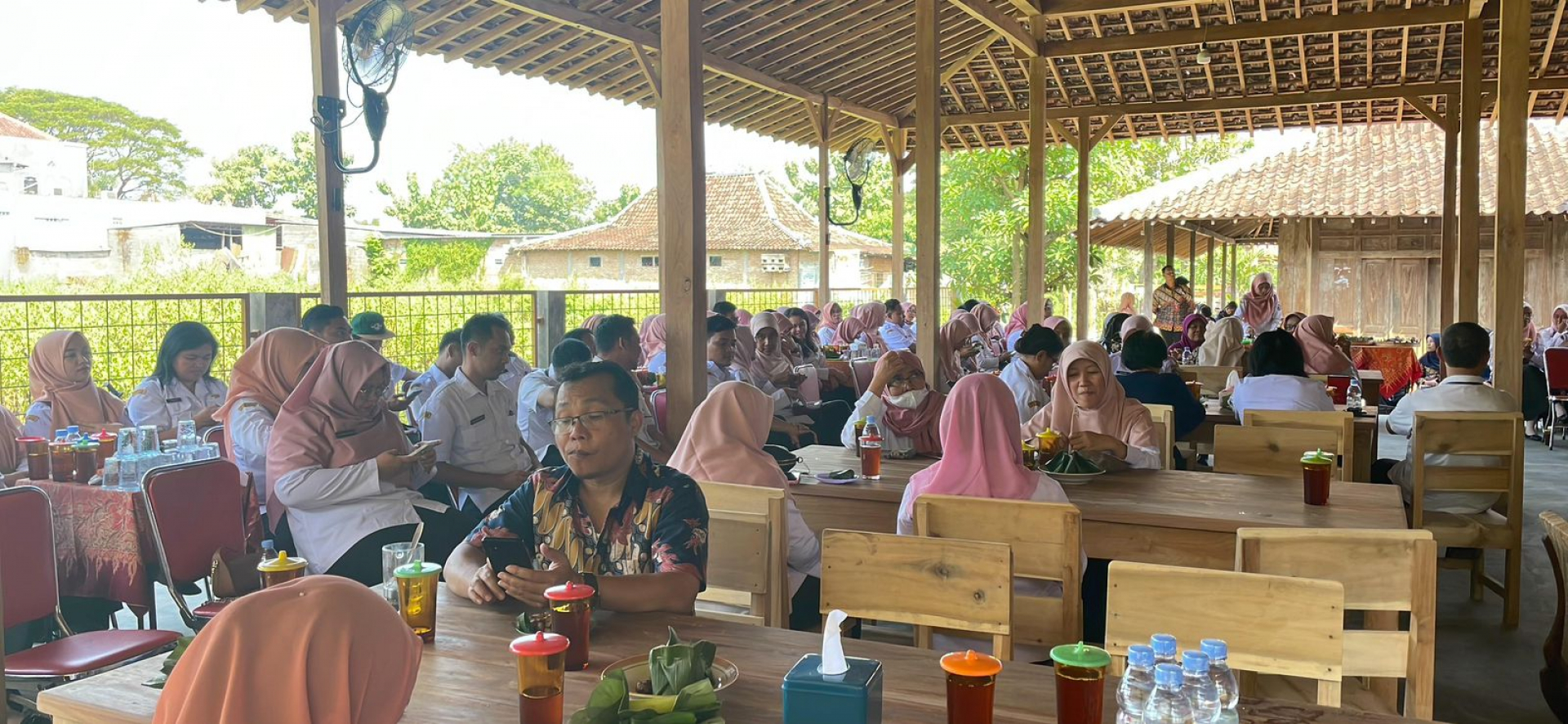 Rumah Makan Sekol Jawi Lawasan