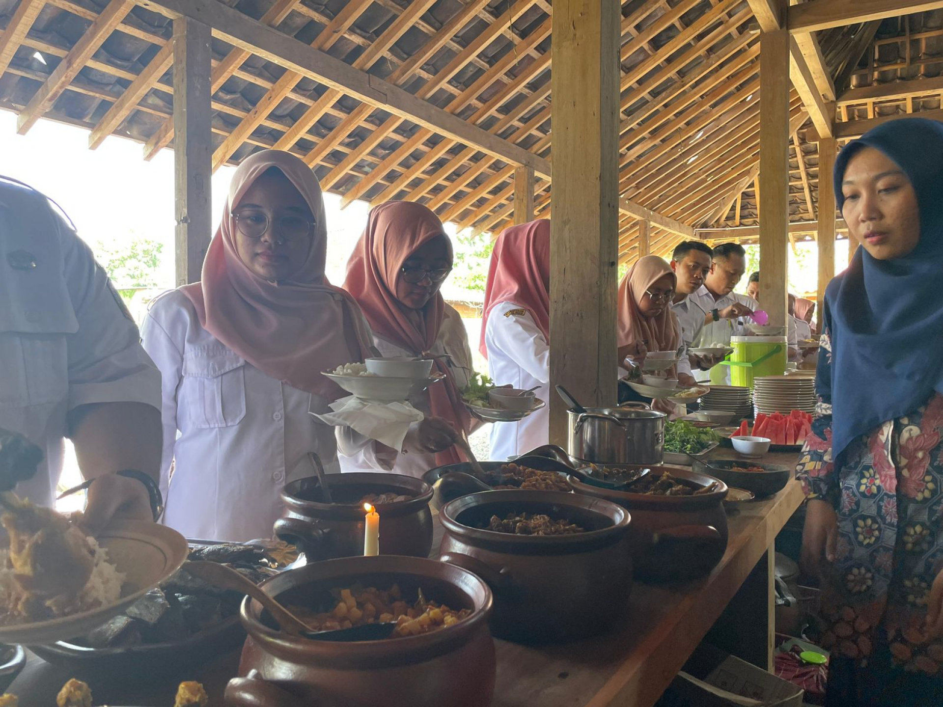 Rumah Makan Sekol Jawi Lawasan