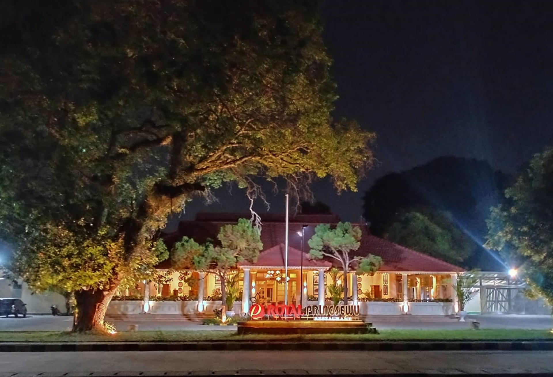 Royal Pringsewu