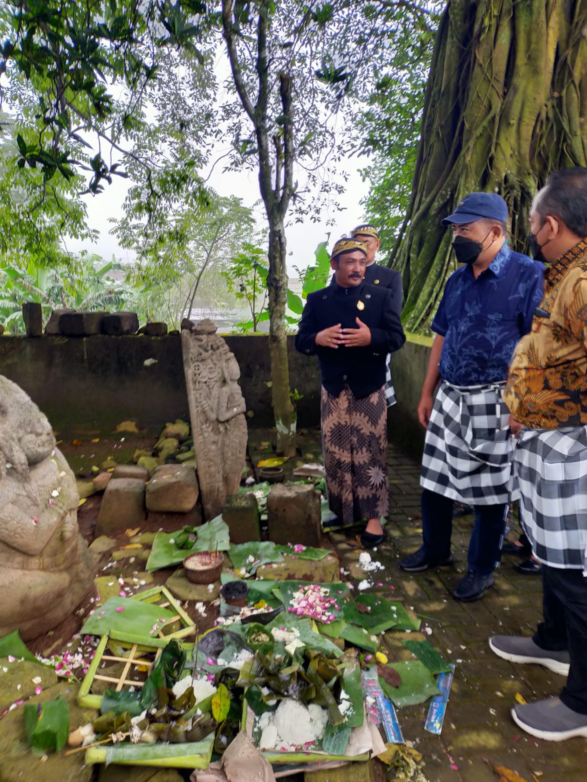 UPACARA ADAT DUKUTAN